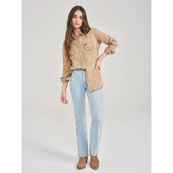 NWT Wrangler Ladies Cowboy Cut Slim Fit Jeans - Picture 1 of 10